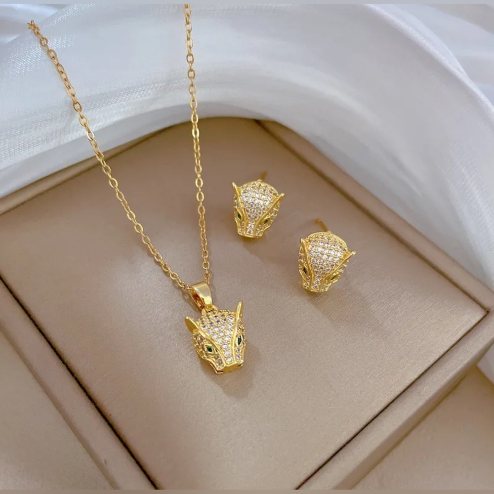 18K Gold Micro Pave Diamond Inlay Panther Head  Necklace & Earring Set No Fade